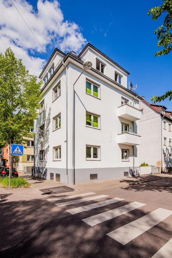 SecondHome Esslingen - Very nice&modern holiday apartment, Olgastr 20 Esslingen am Neckar Exterior foto