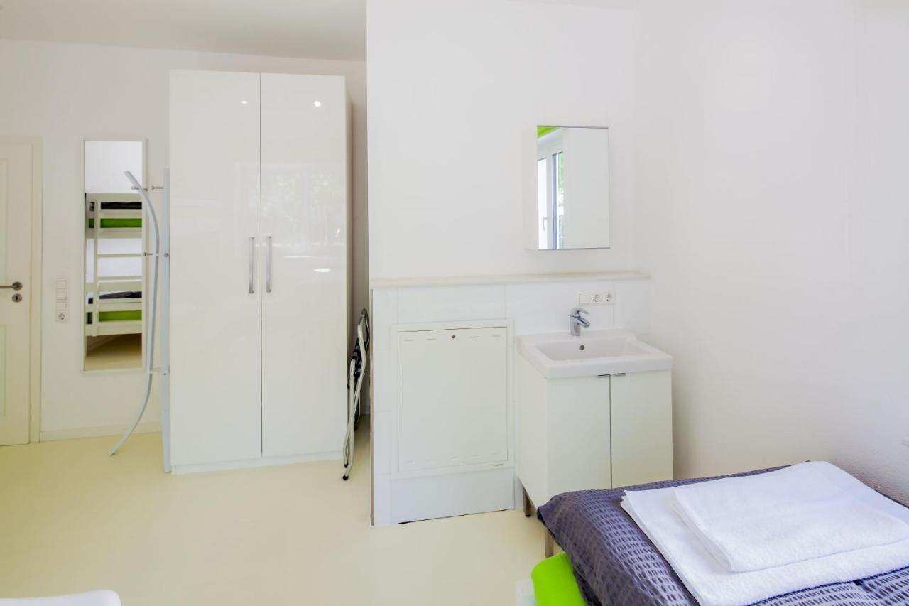 SecondHome Esslingen - Very nice&modern holiday apartment, Olgastr 20 Esslingen am Neckar Exterior foto