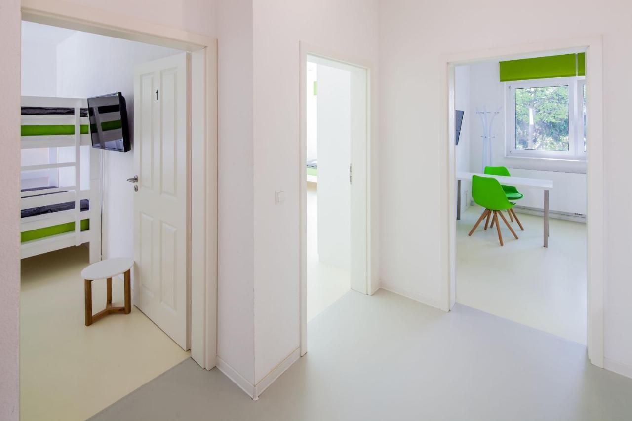 SecondHome Esslingen - Very nice&modern holiday apartment, Olgastr 20 Esslingen am Neckar Exterior foto